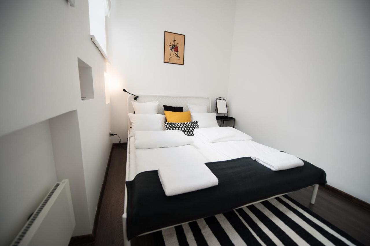 Romantic New 2 Bedroom Vilnius Best Location Exterior photo