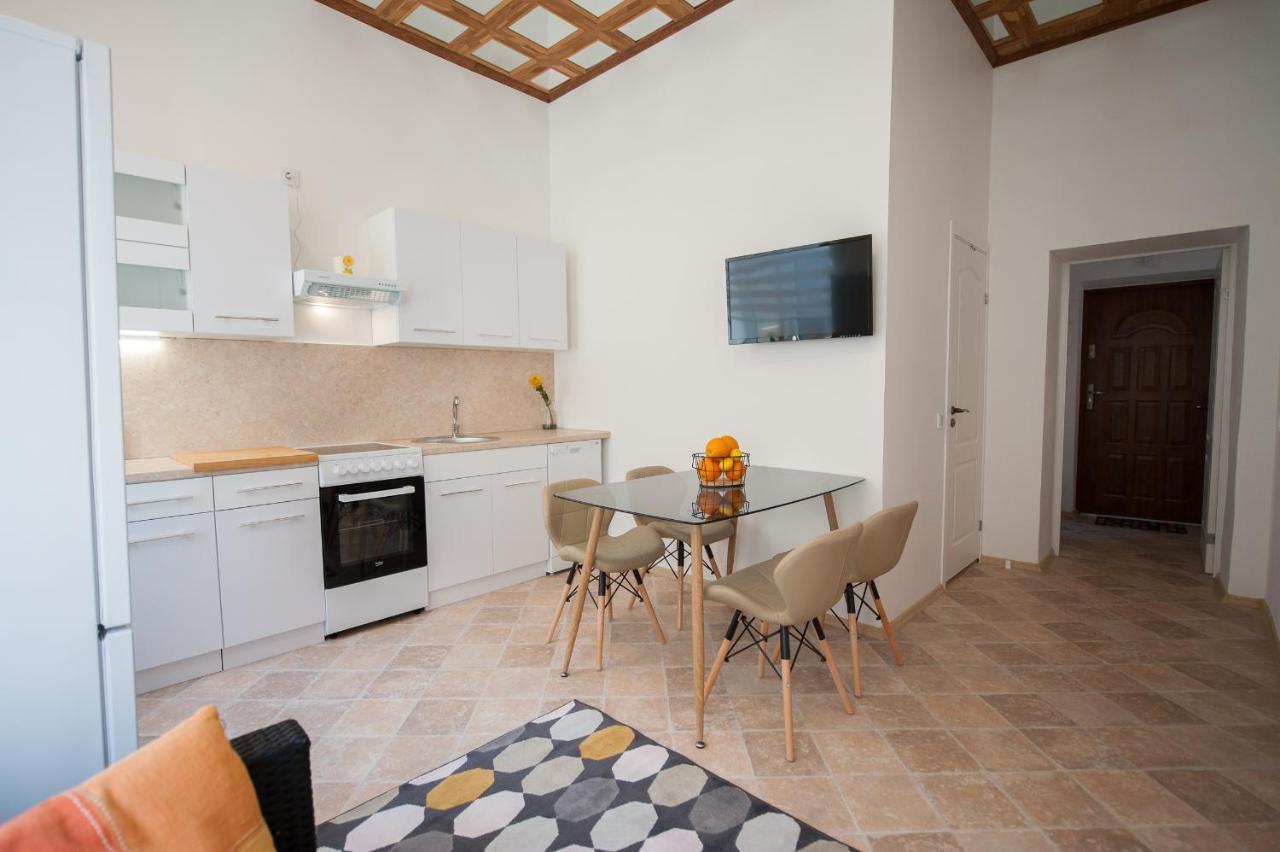 Romantic New 2 Bedroom Vilnius Best Location Exterior photo